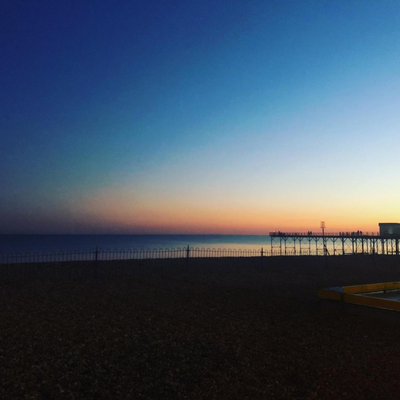 The Carlton Hotel Bognor Regis Exterior foto